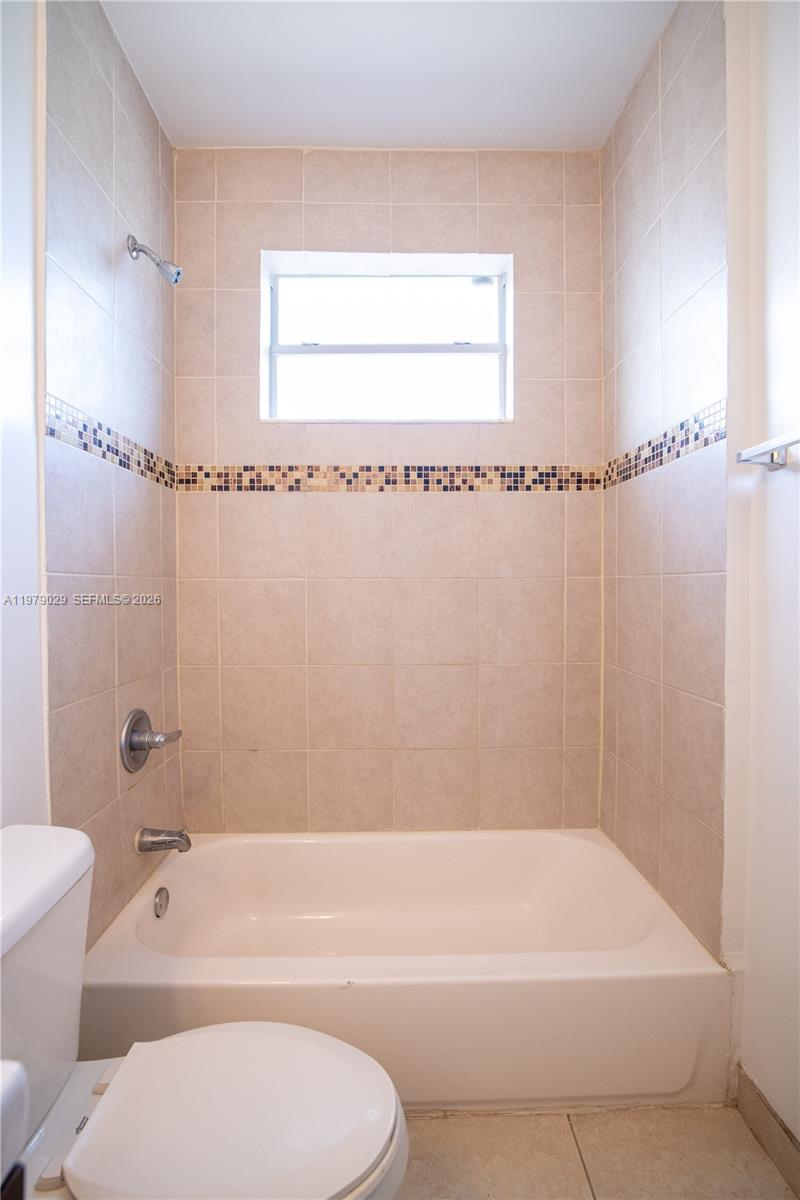 TRANQUILLA - Residential Lease