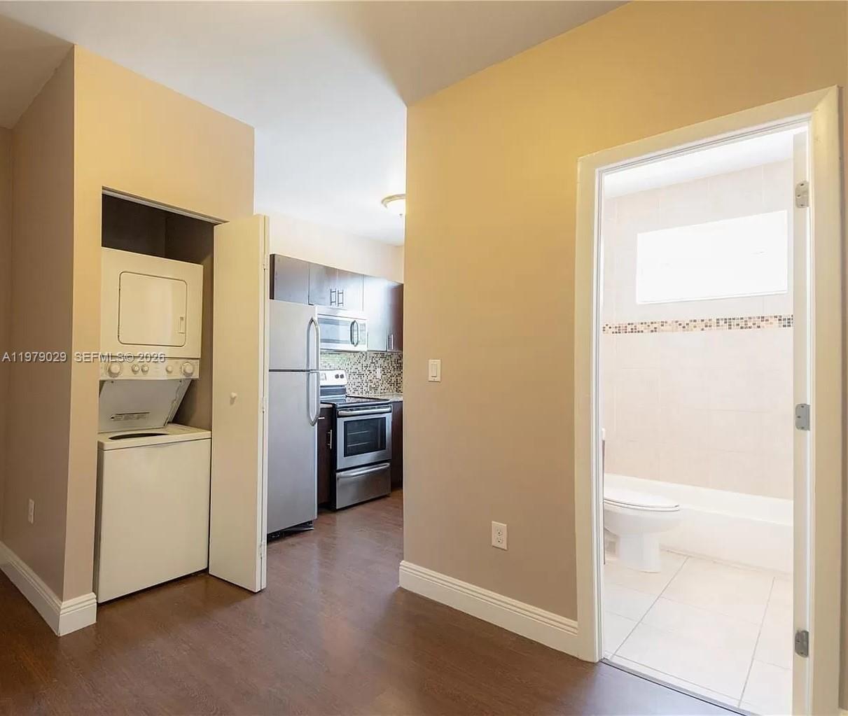 TRANQUILLA - Residential Lease