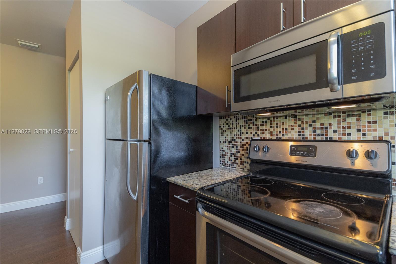 TRANQUILLA - Residential Lease