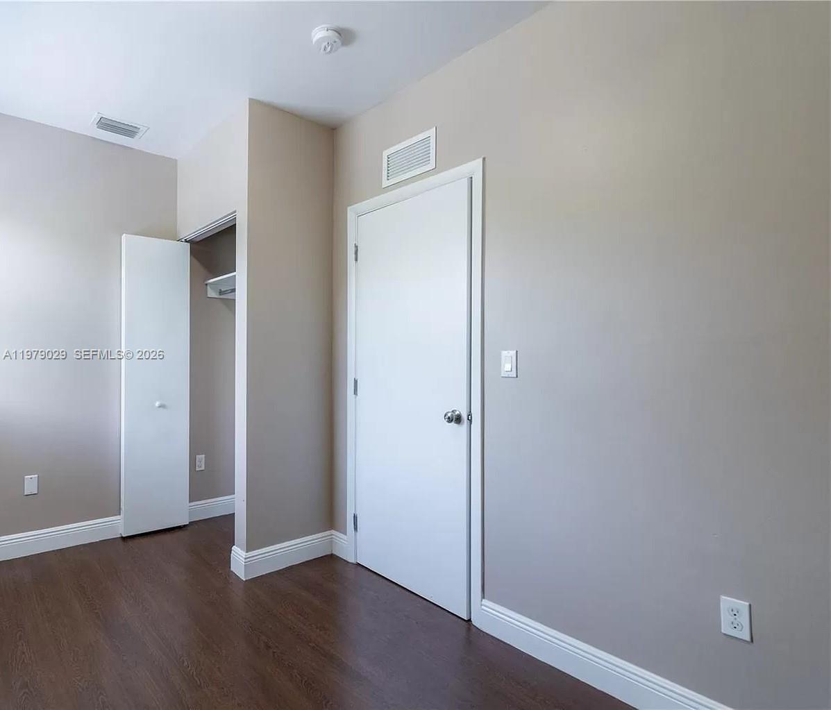 TRANQUILLA - Residential Lease