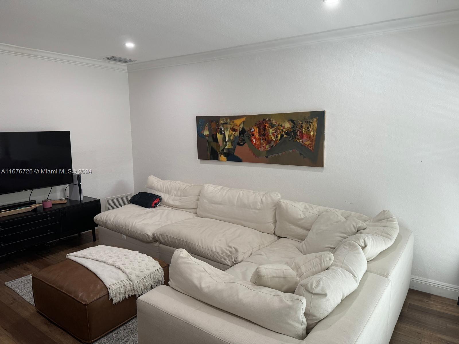 Property for Sale at 35 Edgewater Dr 206, Coral Gables, Broward County, Florida - Bedrooms: 1 
Bathrooms: 1  - $325,000