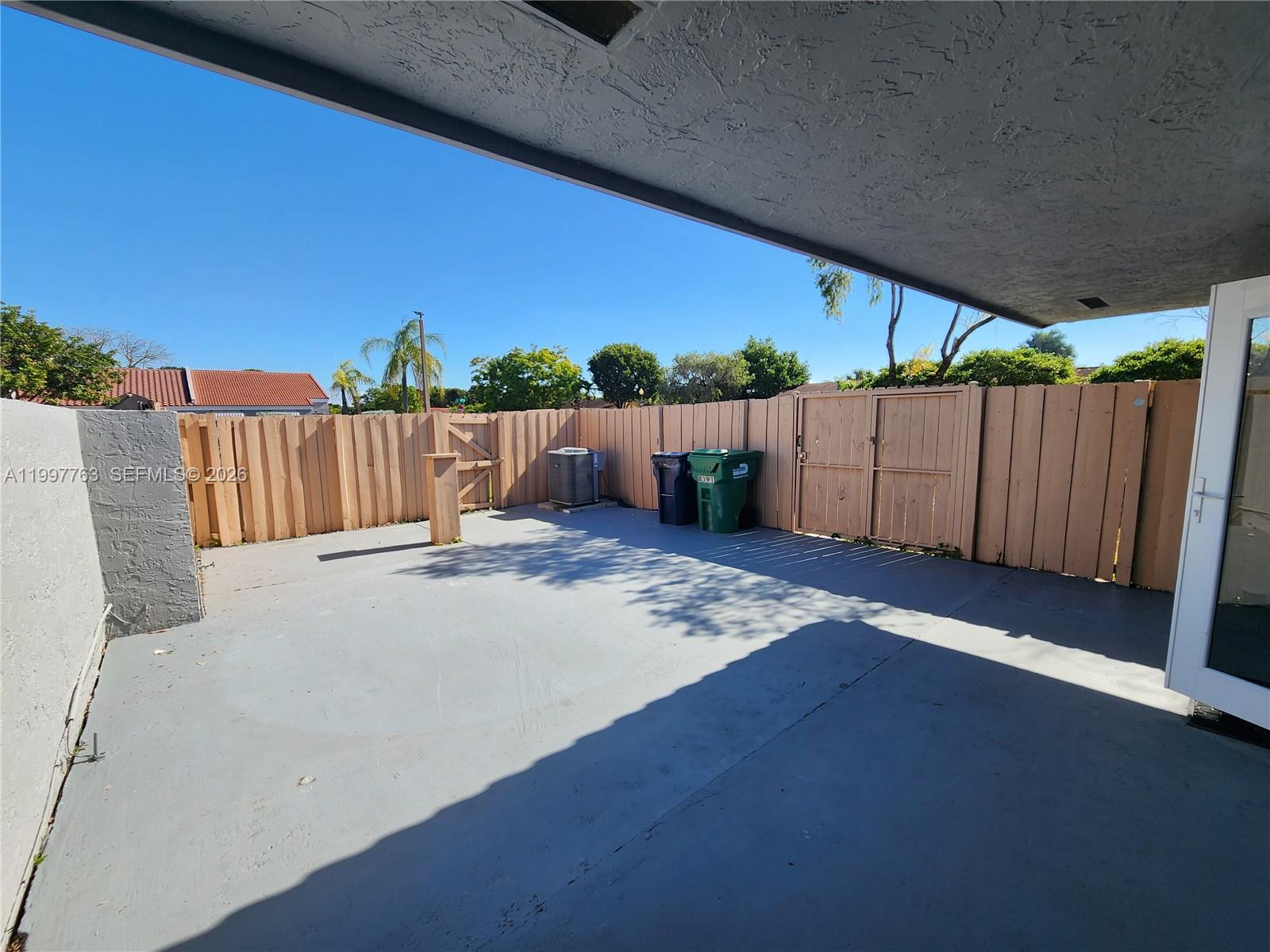 BARCLAY ESTATES 1ST ADDN - Residential Lease