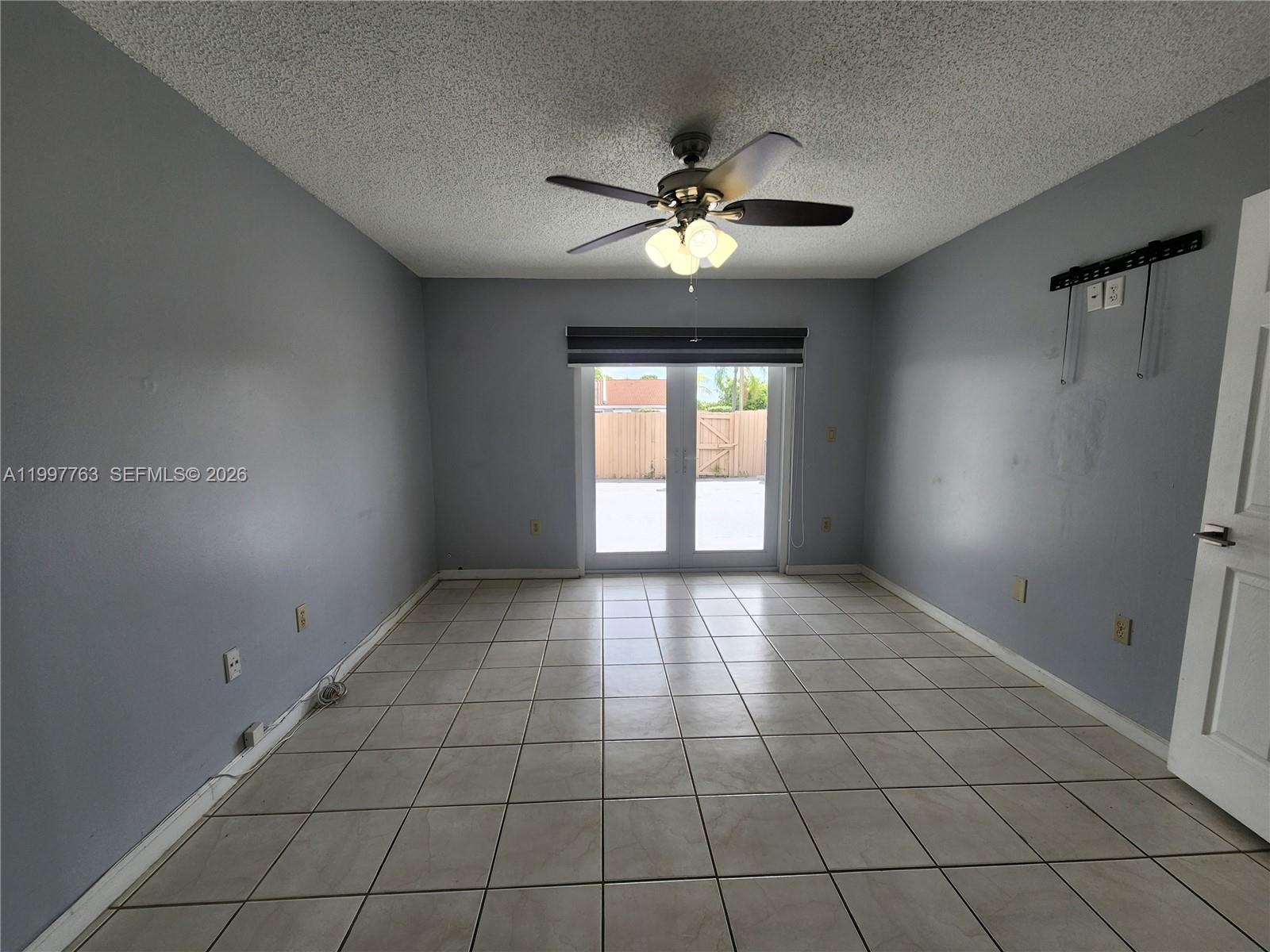 BARCLAY ESTATES 1ST ADDN - Residential Lease