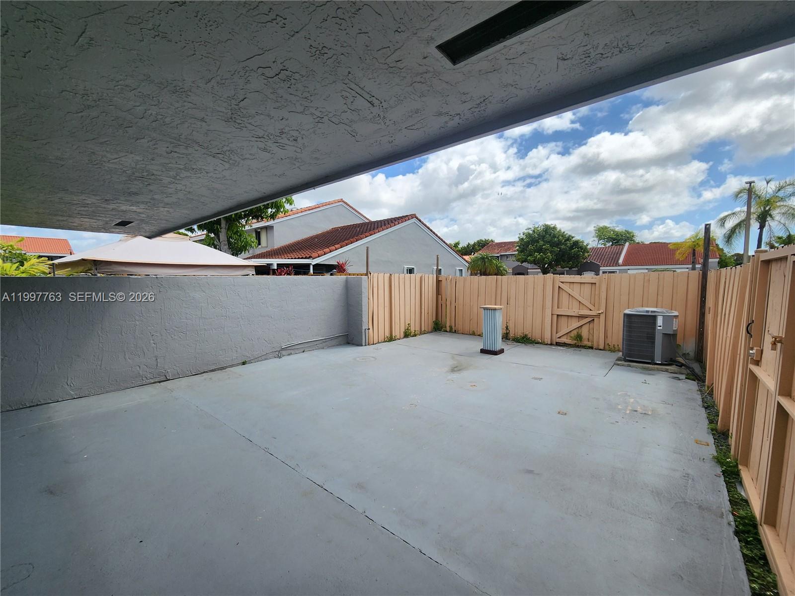 BARCLAY ESTATES 1ST ADDN - Residential Lease