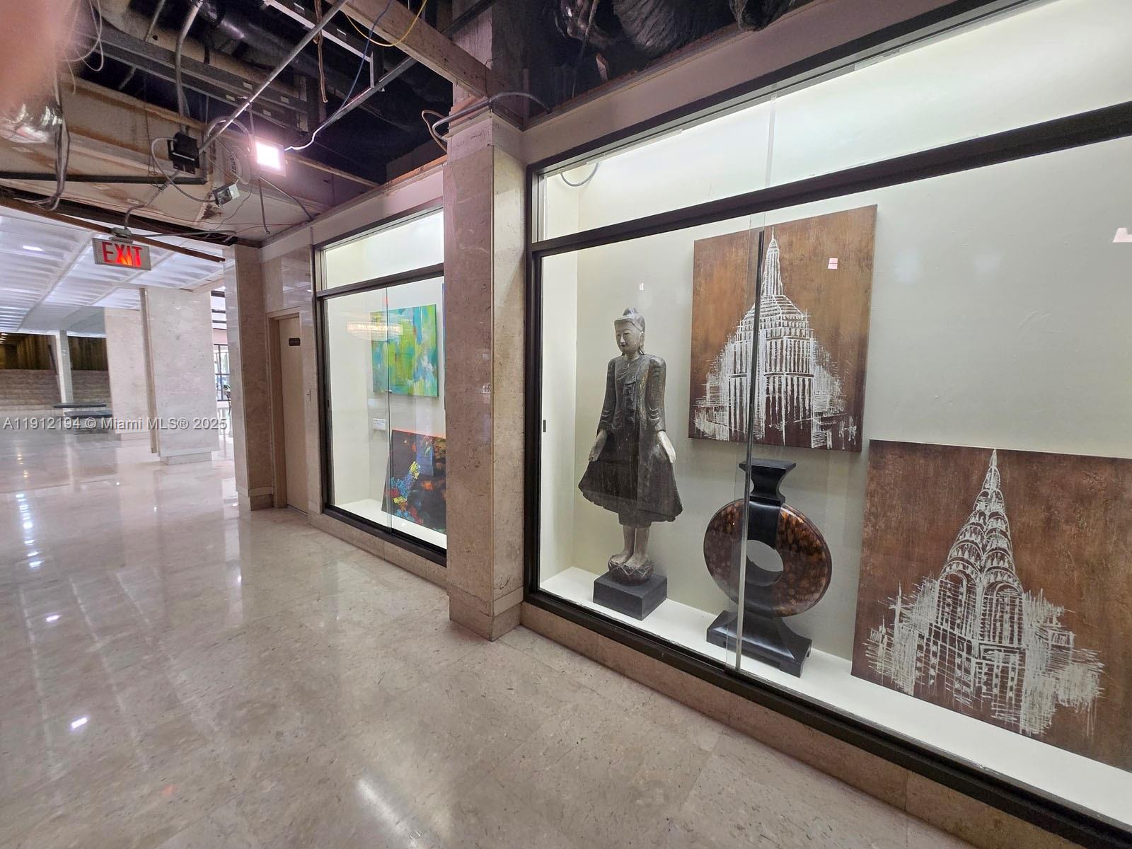 ARLEN HOUSE CONDO - Residential