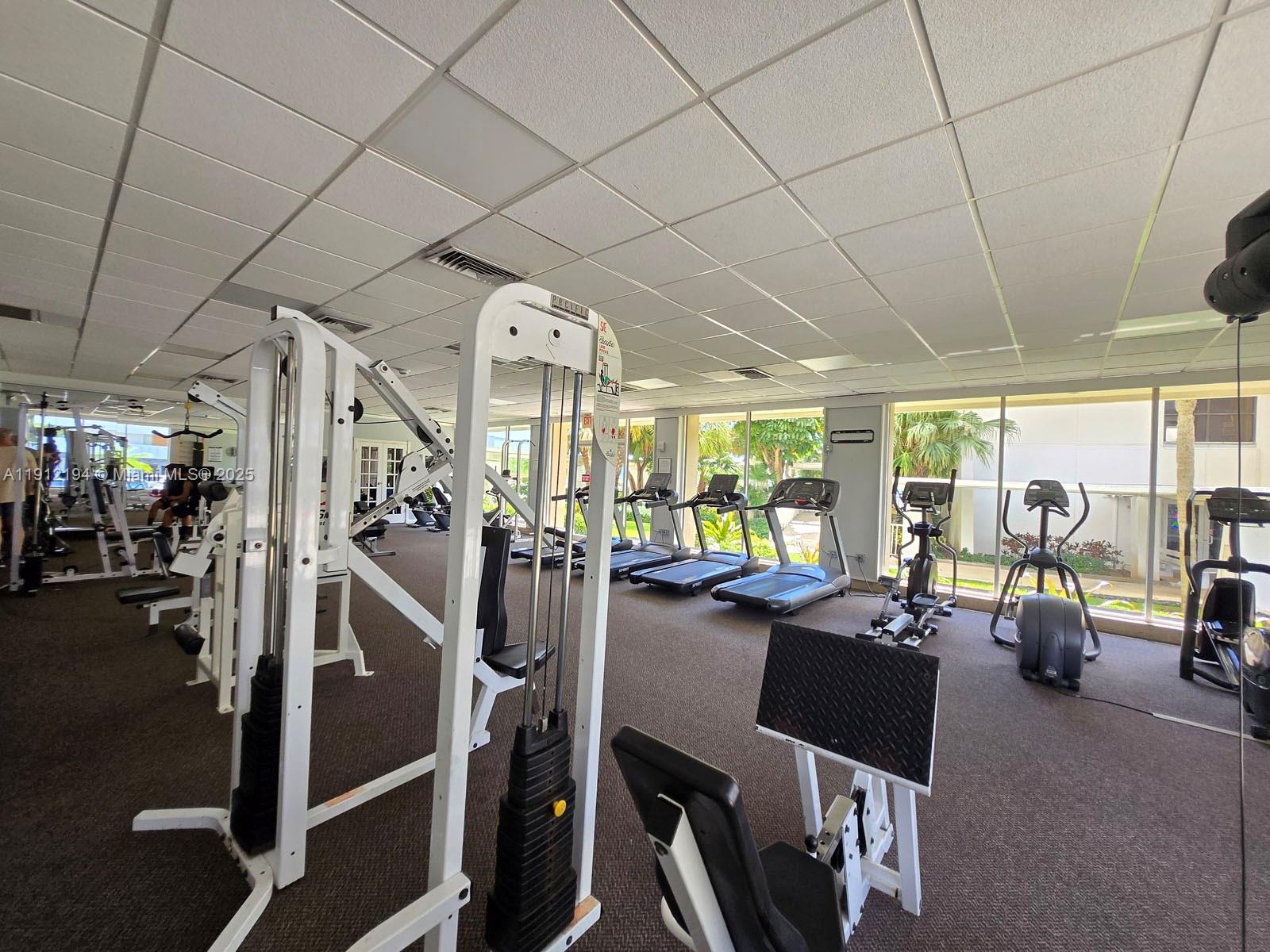 ARLEN HOUSE CONDO - Residential