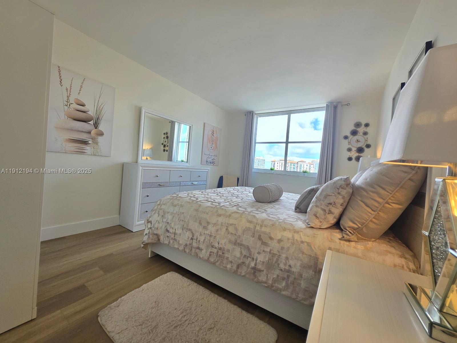 ARLEN HOUSE CONDO - Residential