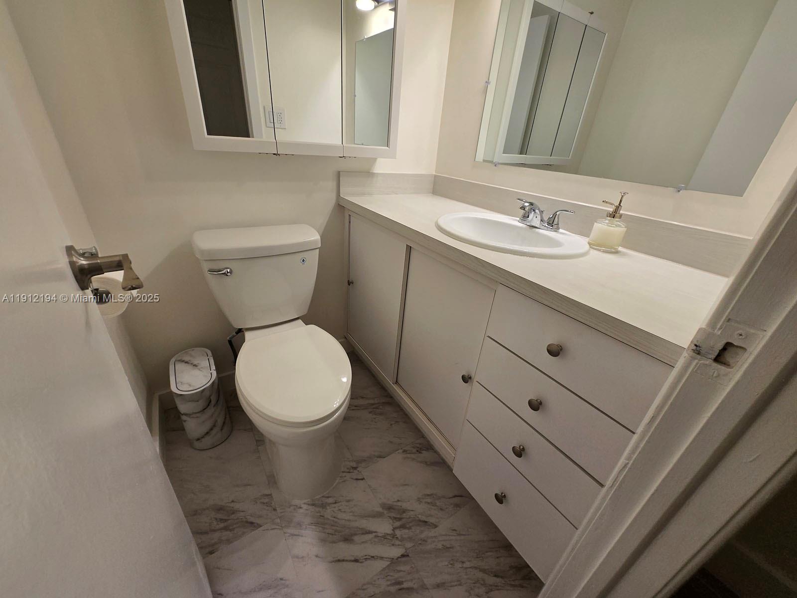 ARLEN HOUSE CONDO - Residential