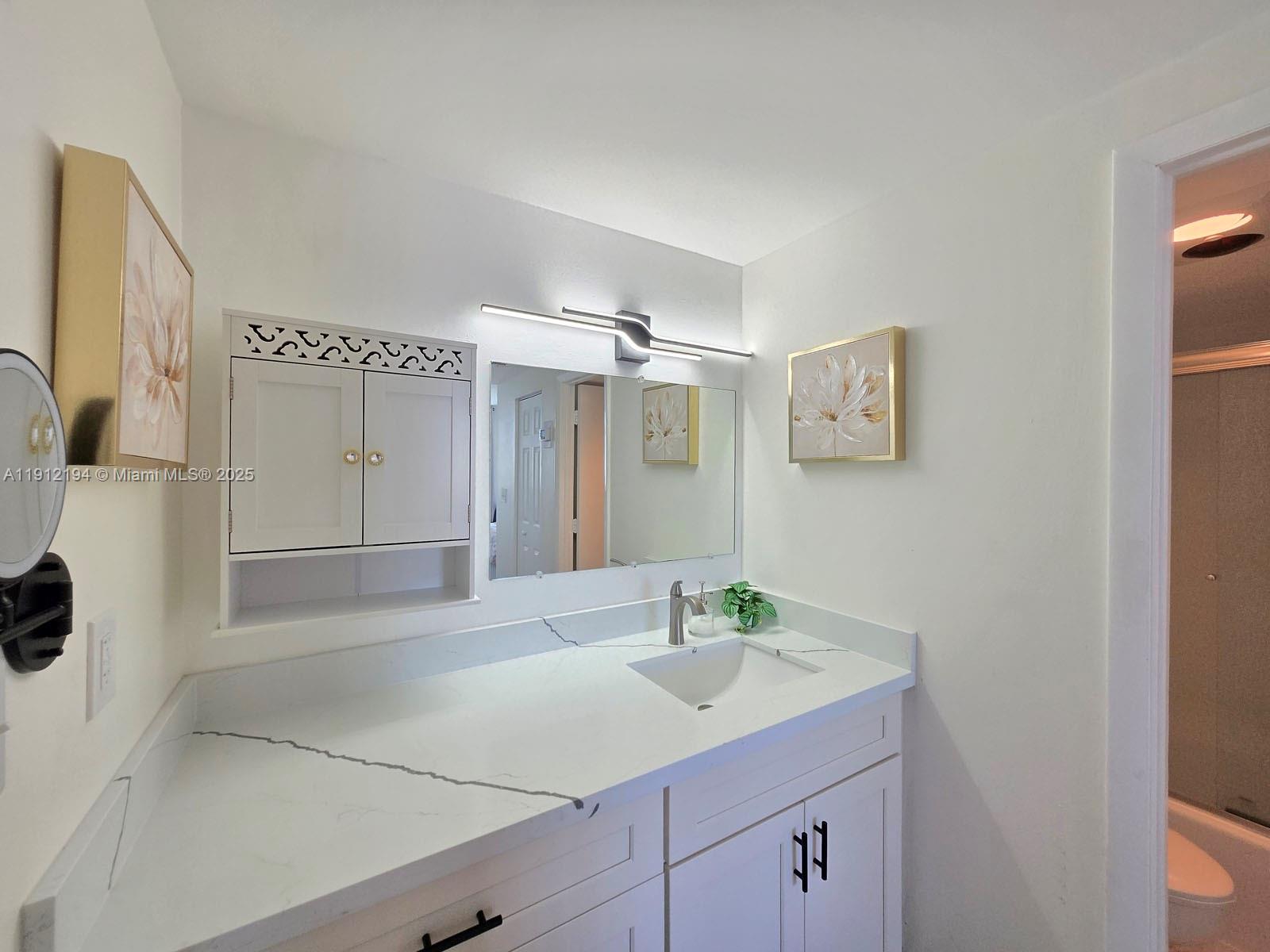 ARLEN HOUSE CONDO - Residential