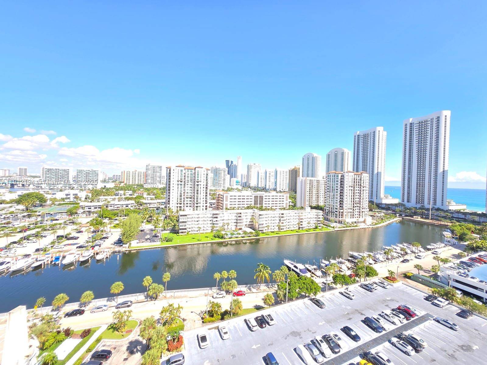 ARLEN HOUSE CONDO - Residential