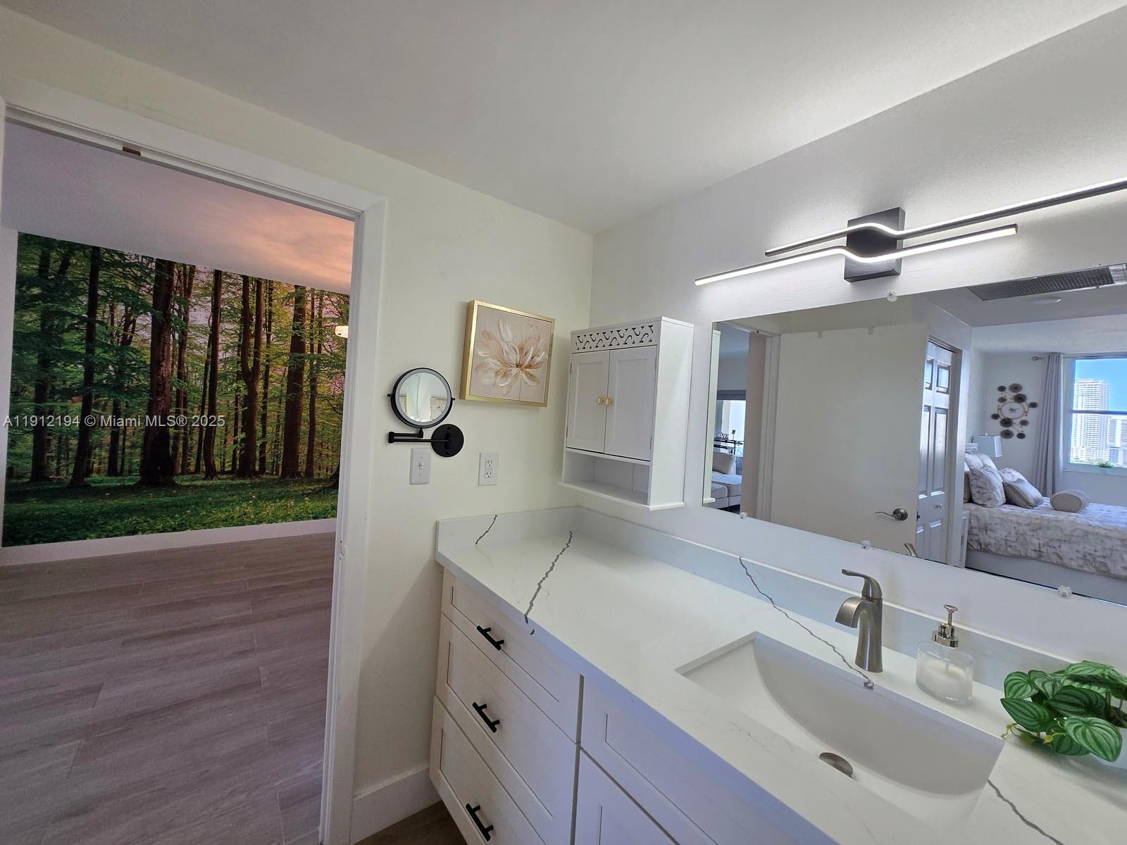 ARLEN HOUSE CONDO - Residential