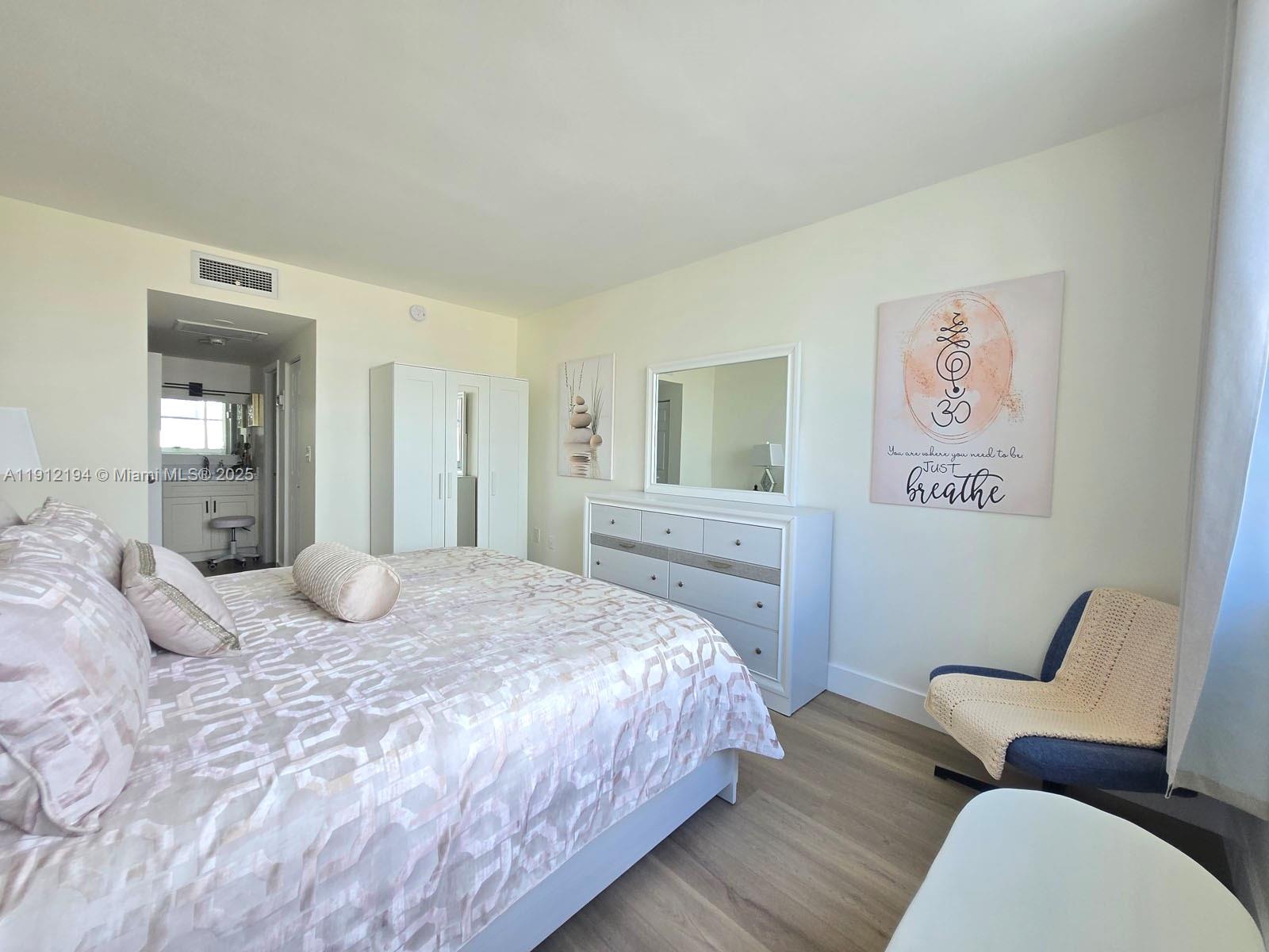 ARLEN HOUSE CONDO - Residential