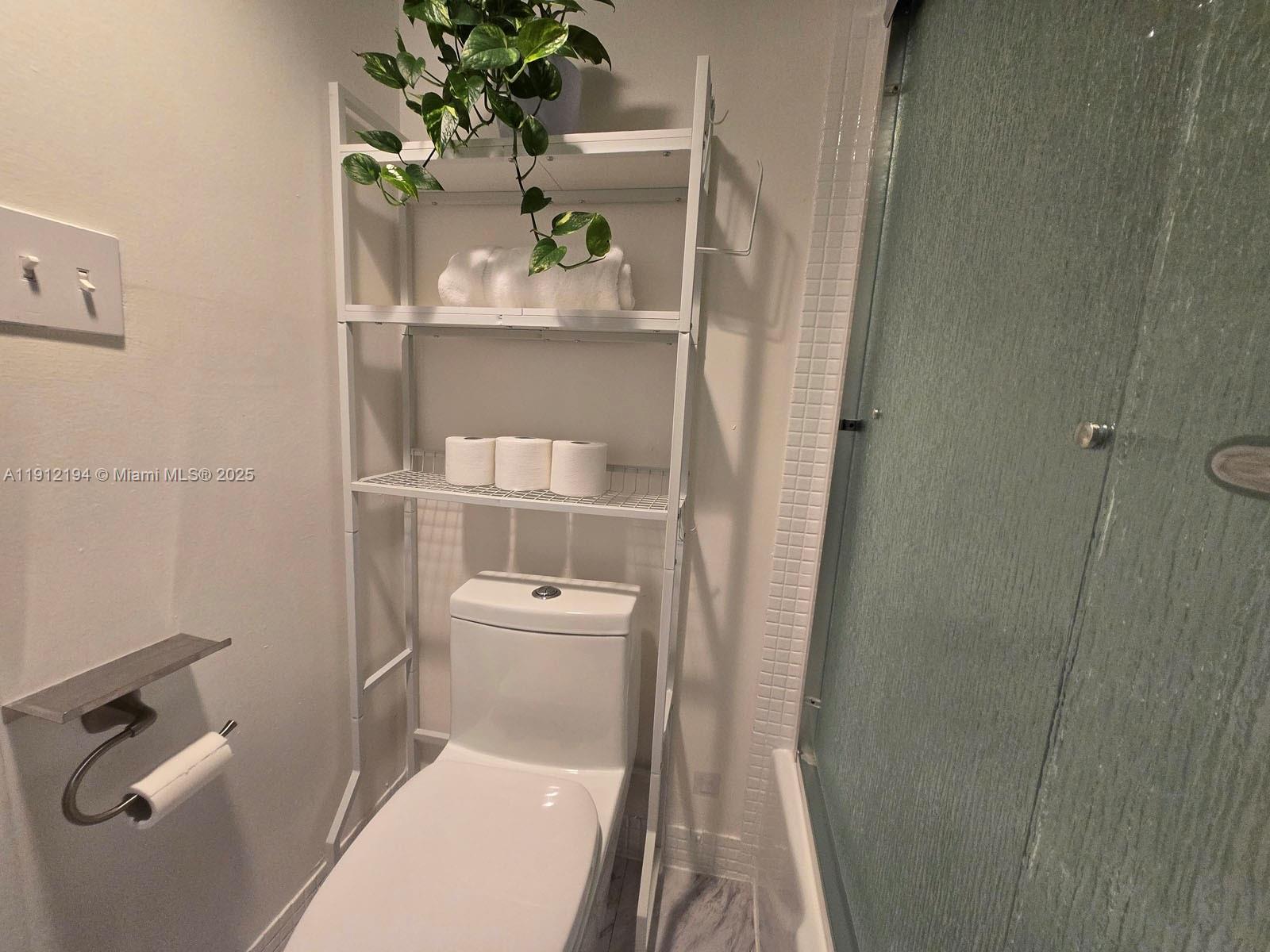 ARLEN HOUSE CONDO - Residential