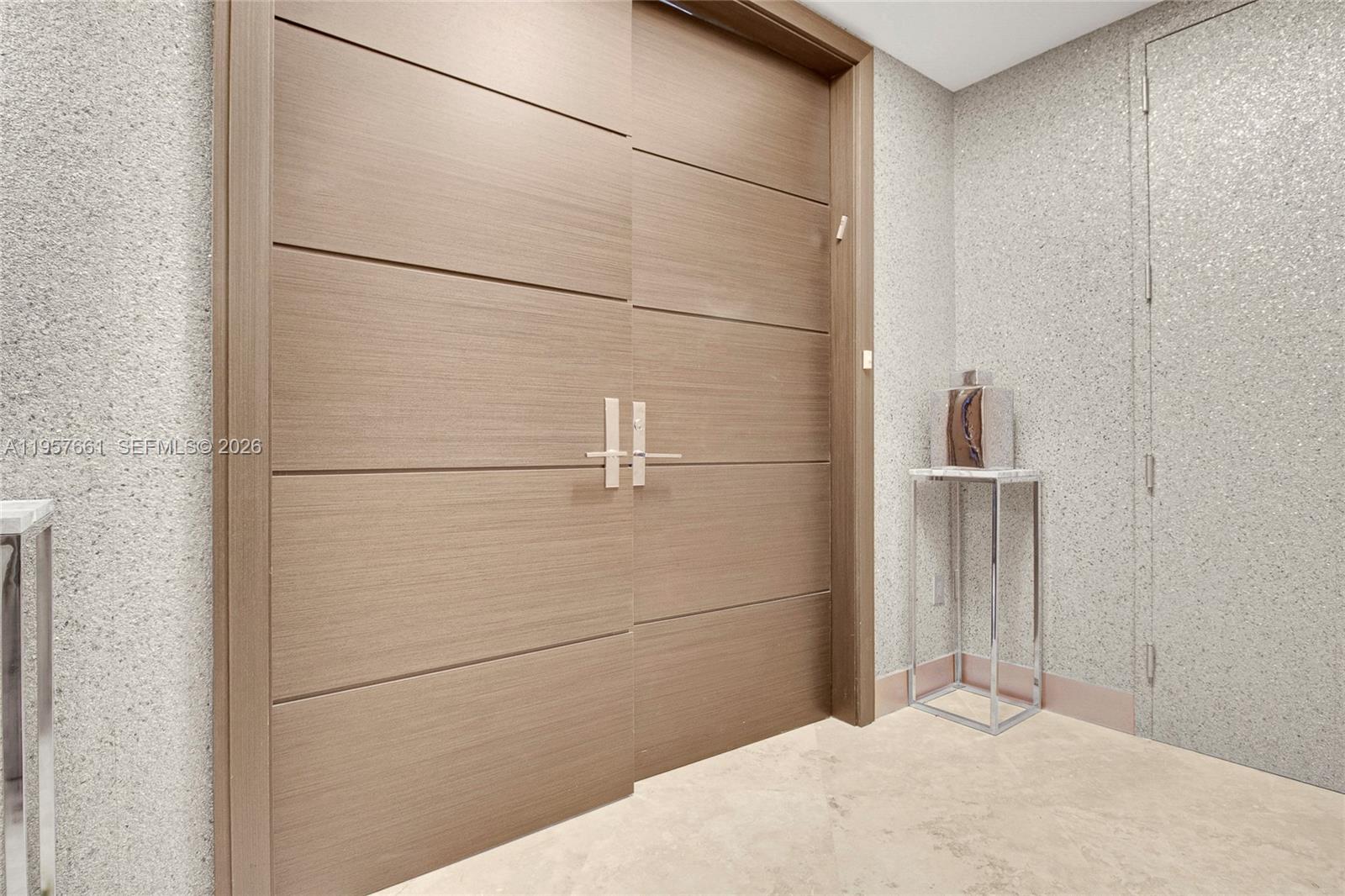 TRUMP PALACE CONDO - Residential