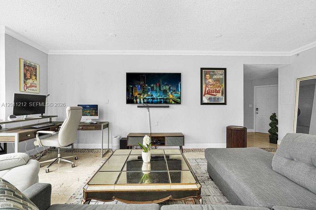 1800 BISCAYNE PLAZA CONDO - Residential