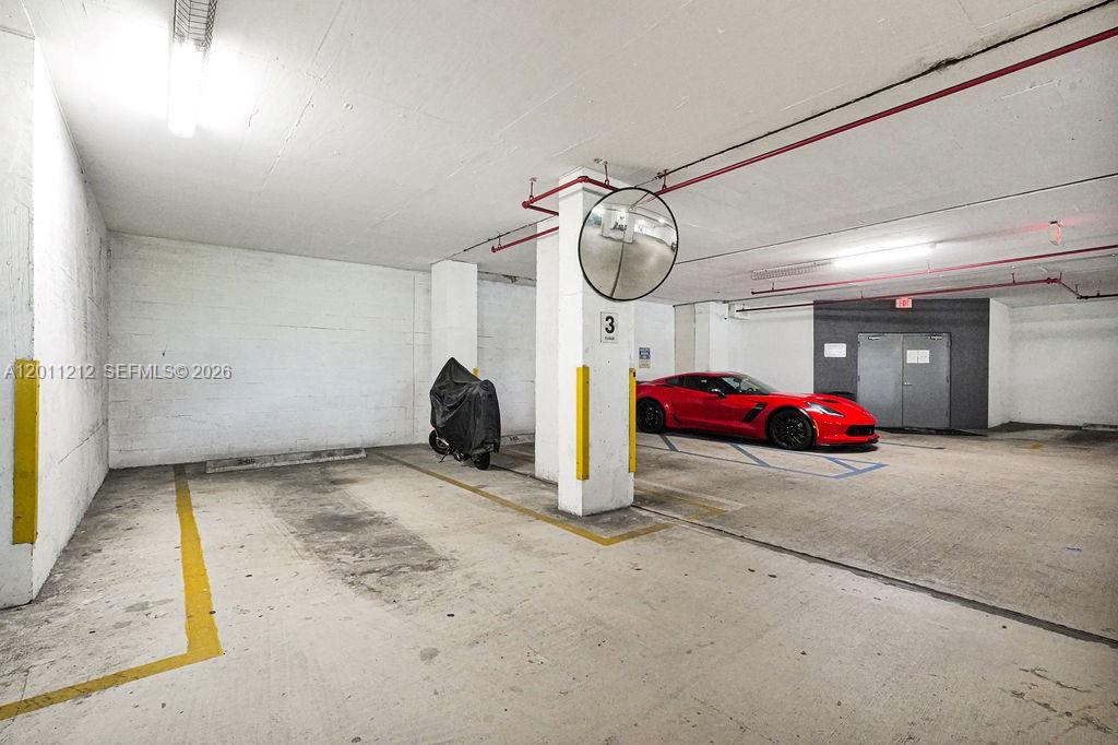 1800 BISCAYNE PLAZA CONDO - Residential