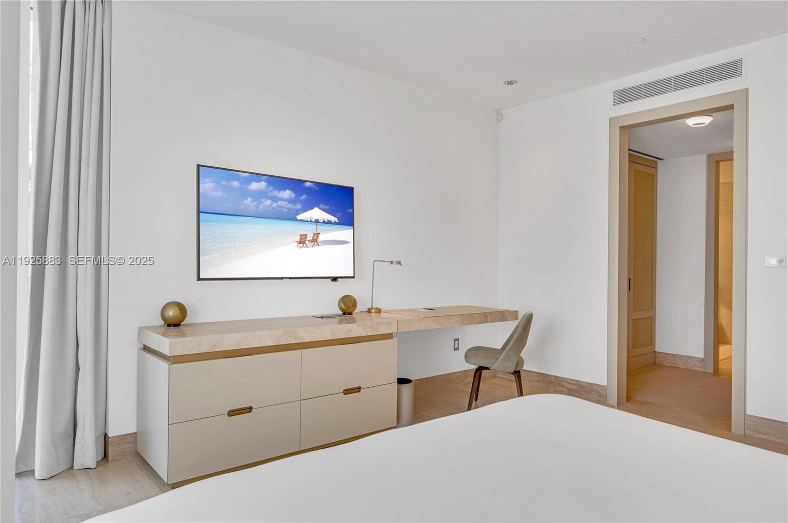 SURF CLUB CONDO - Residential