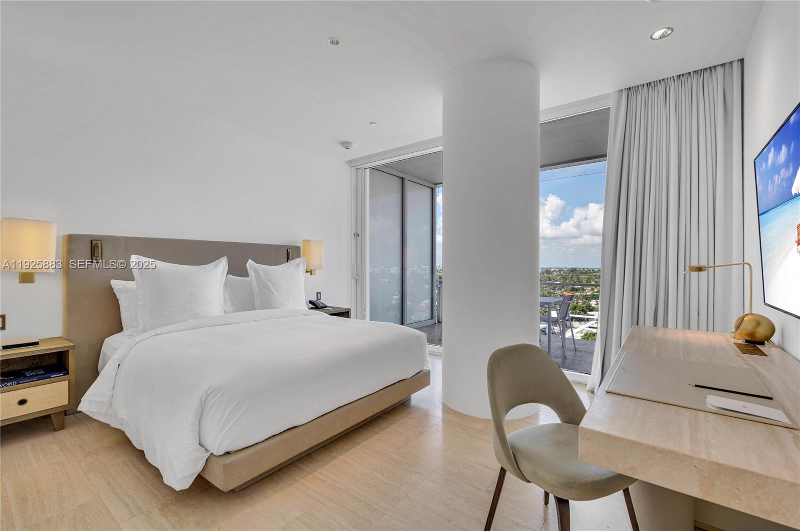 SURF CLUB CONDO - Residential