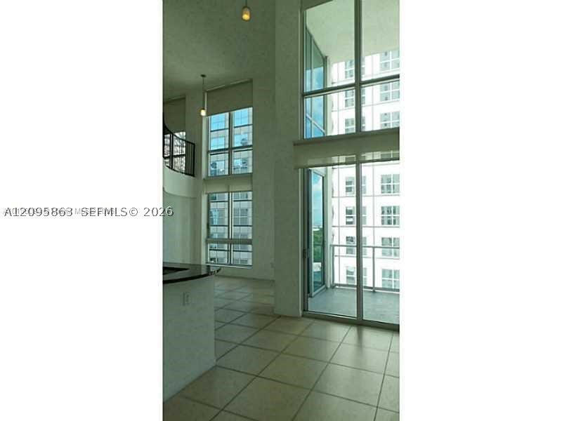 300 S Biscayne Blvd Loft 1034
