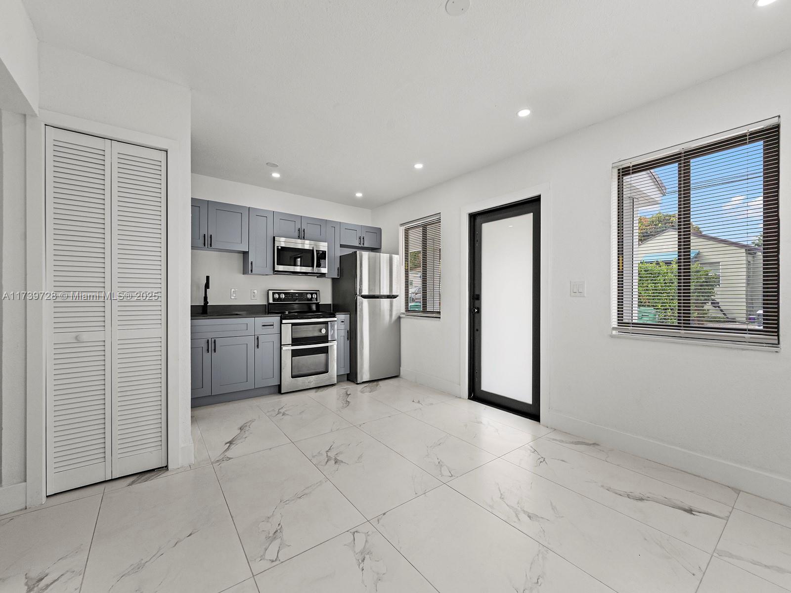 RIDGEVIEW SUB - Residential Income