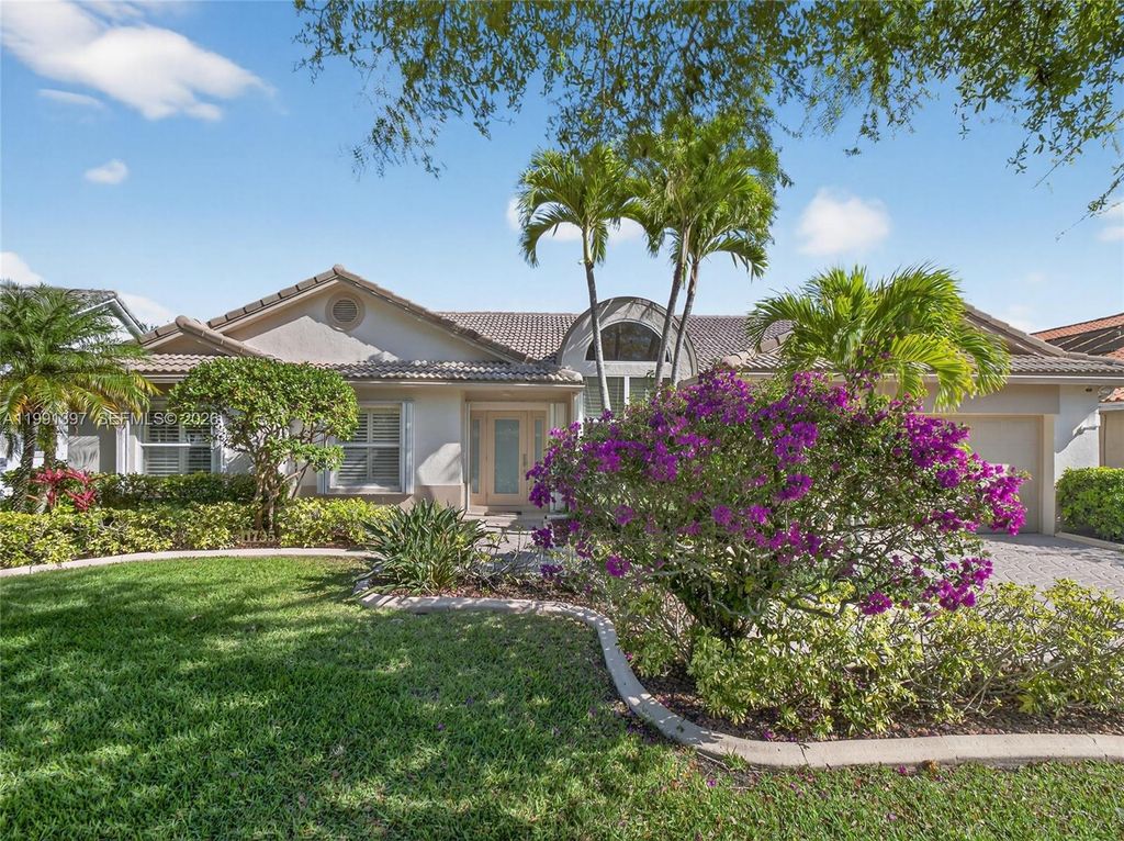 Photo of 11735 Greenbrier Ln, Coral Springs, FL 33071 (MLS # A11991397)