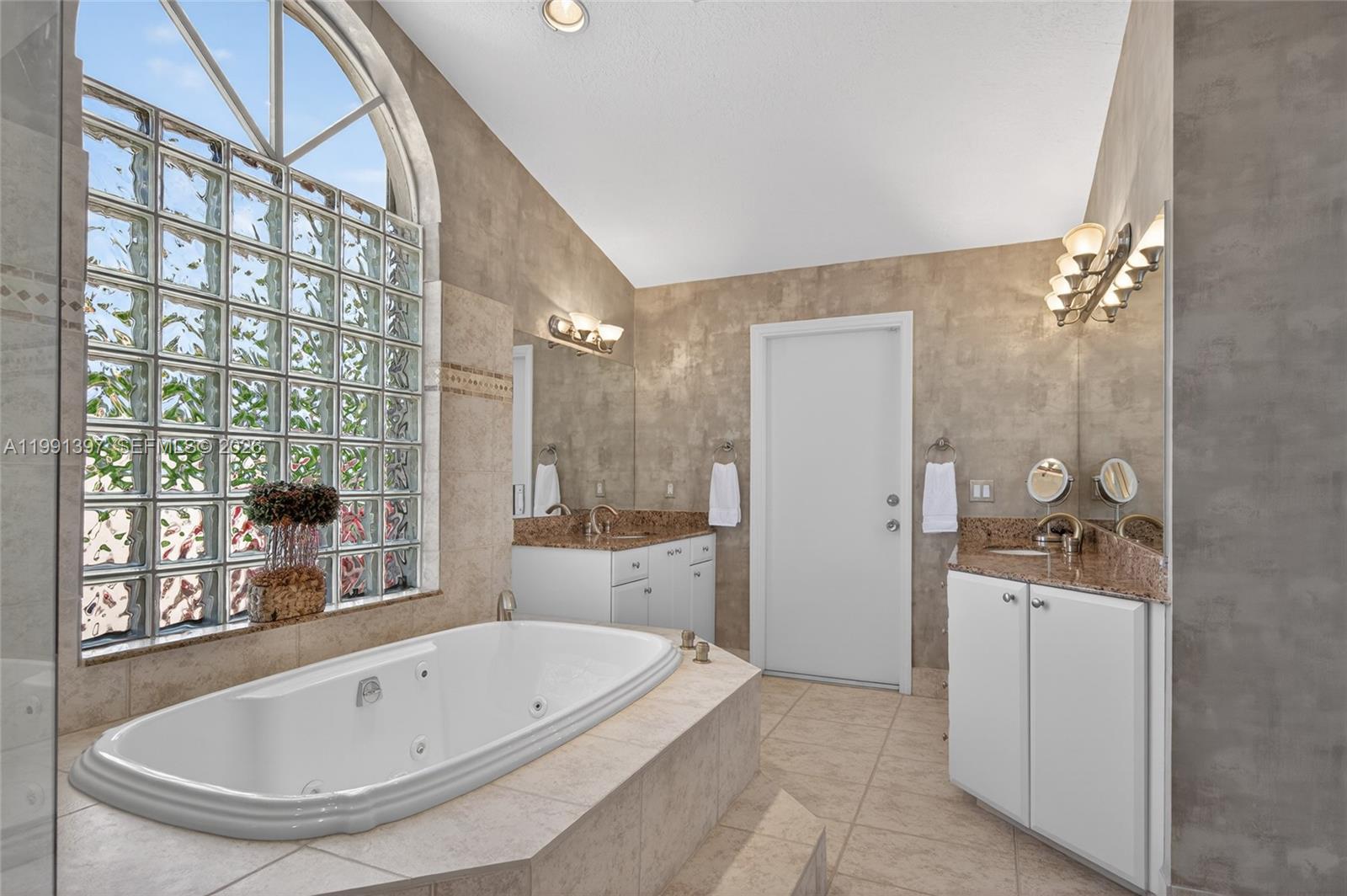 EAGLE POINT - Residential