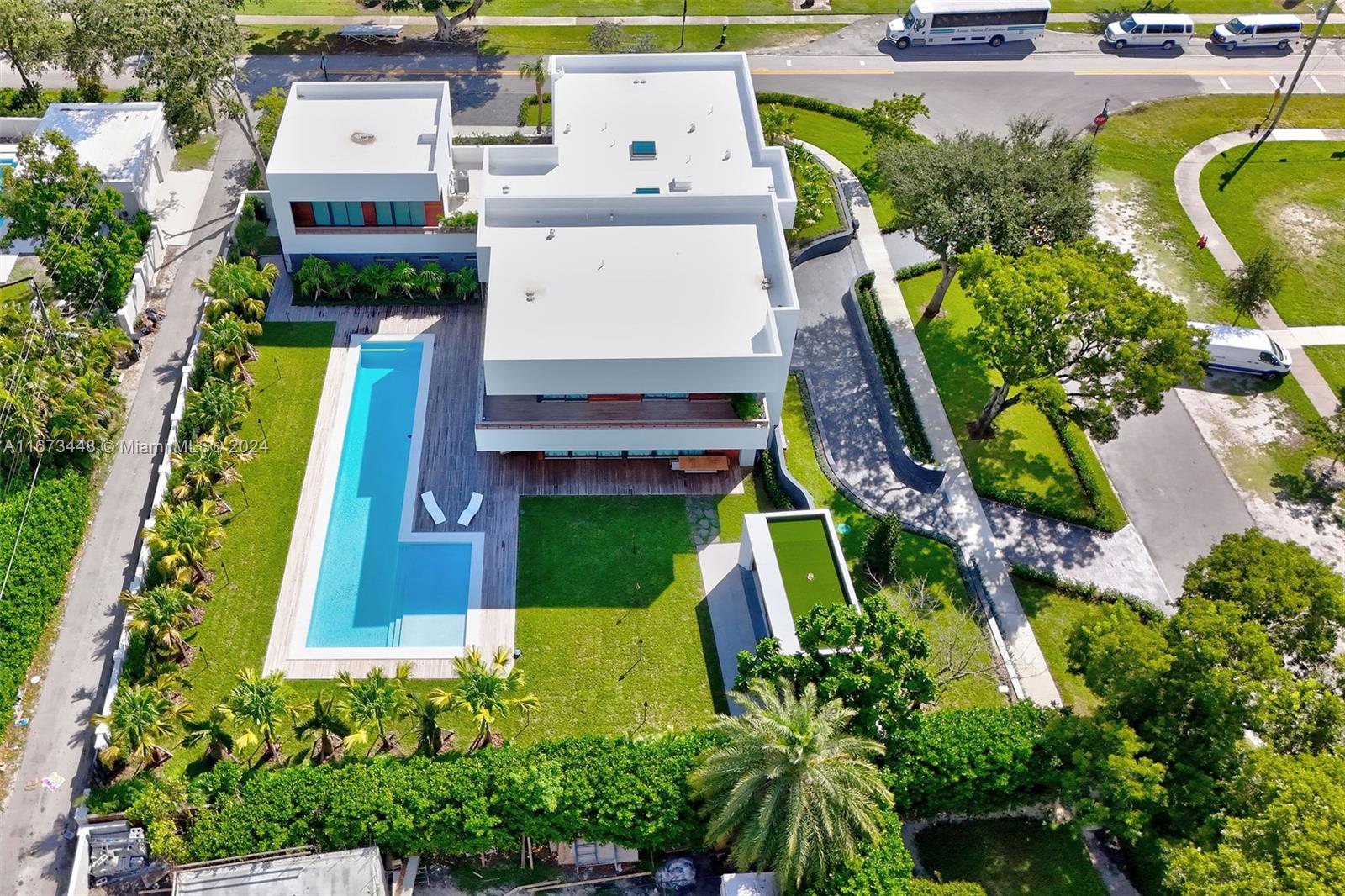 MIAMI SHORES SEC 4 AMD PL - Residential