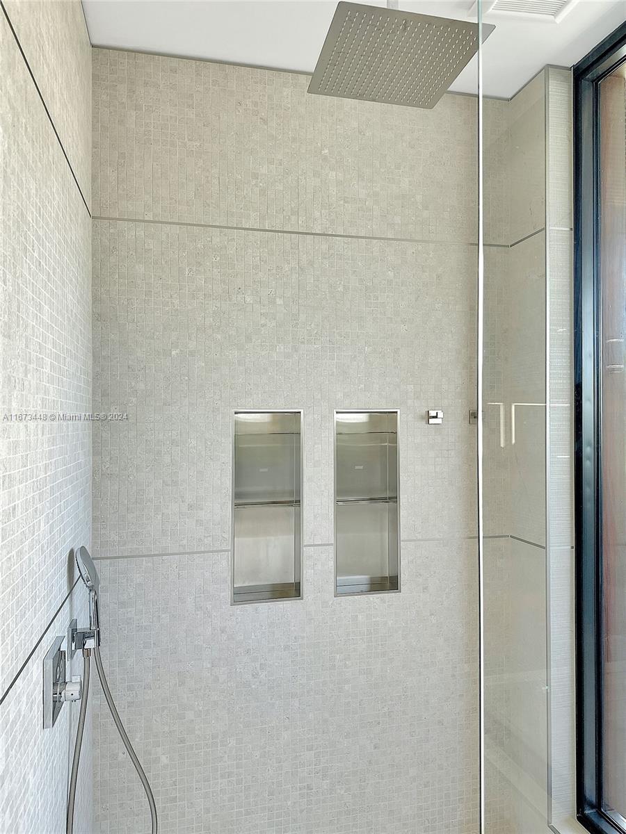 MIAMI SHORES SEC 4 AMD PL - Residential