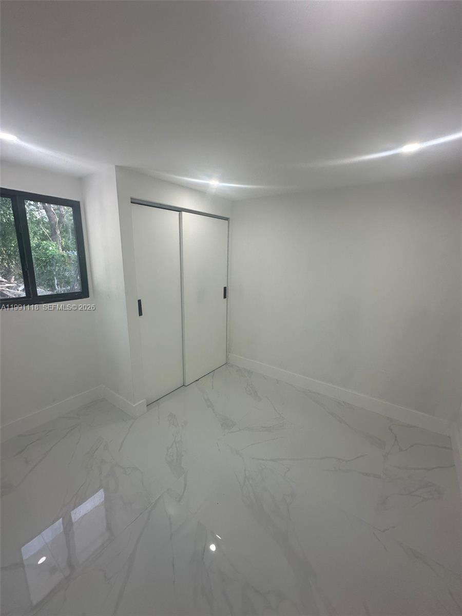 GREEN CLOSE - Residential