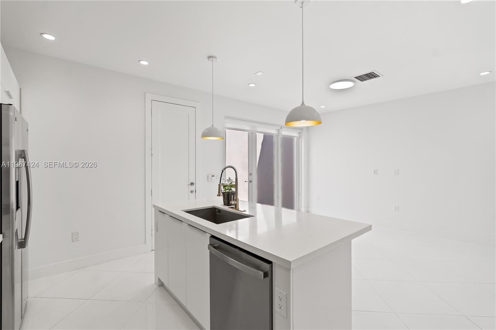 LANDMARK AT DORAL - Residential Lease