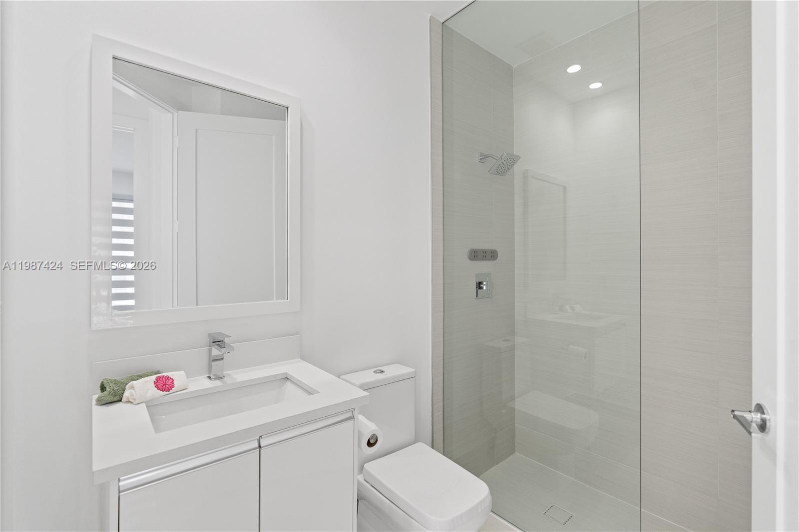 LANDMARK AT DORAL - Residential Lease