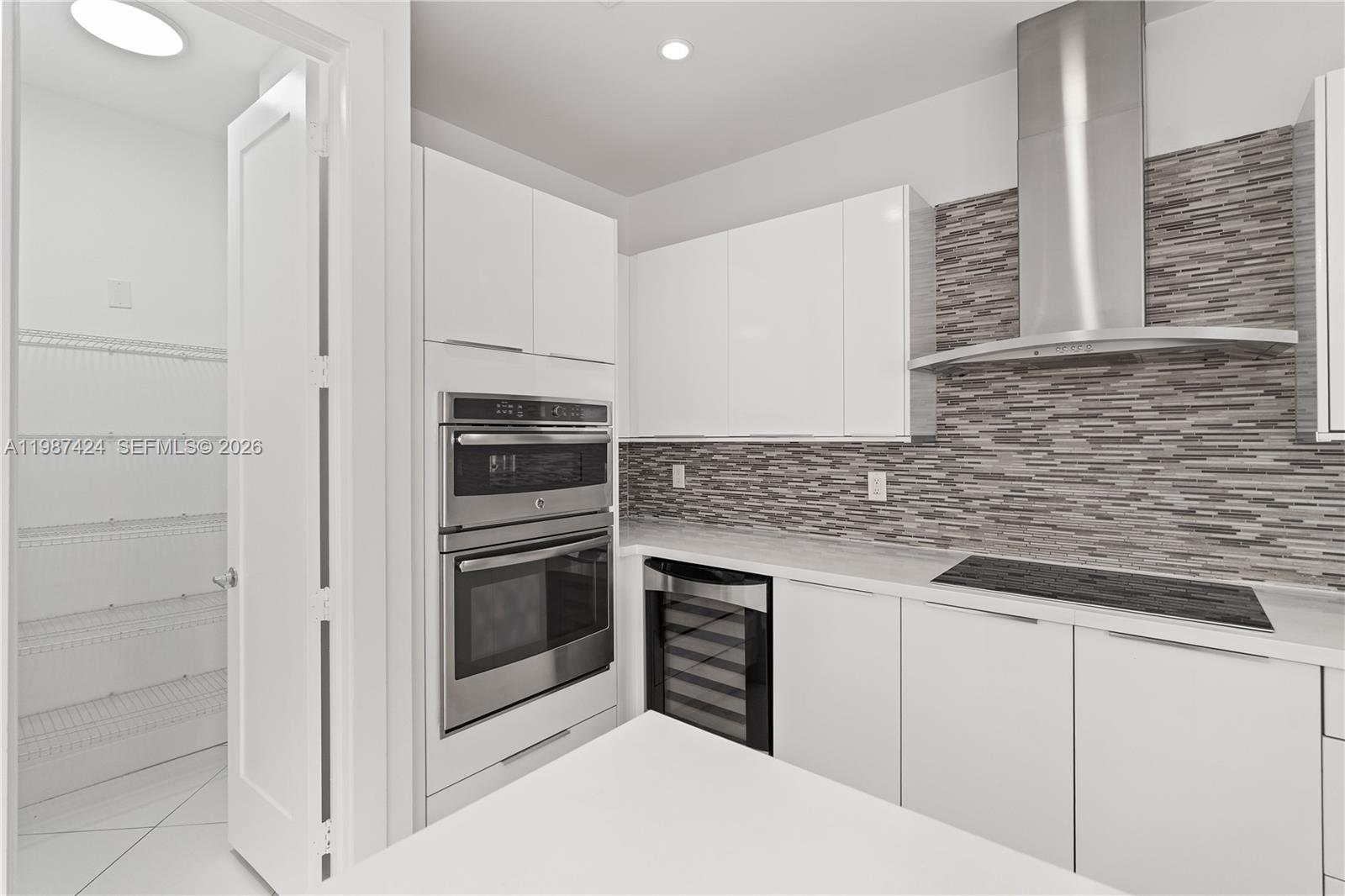 LANDMARK AT DORAL - Residential Lease