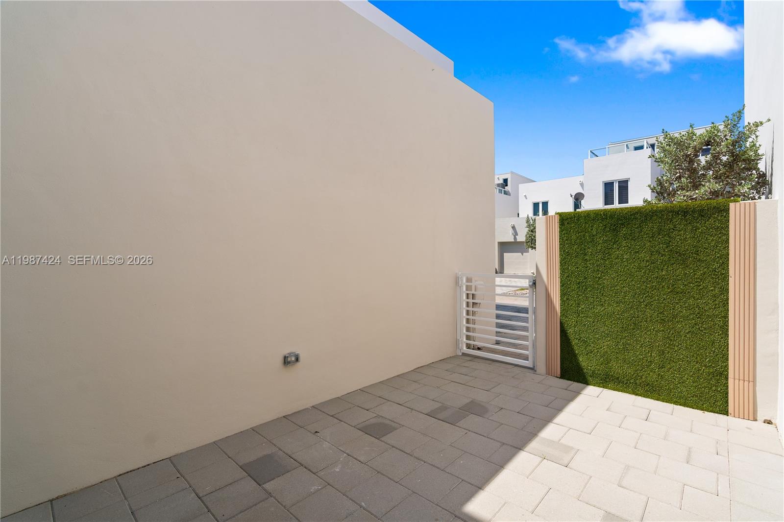 LANDMARK AT DORAL - Residential Lease