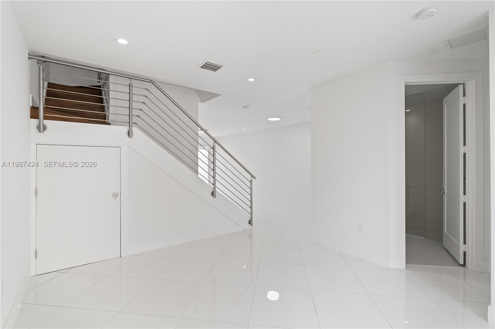 LANDMARK AT DORAL - Residential Lease