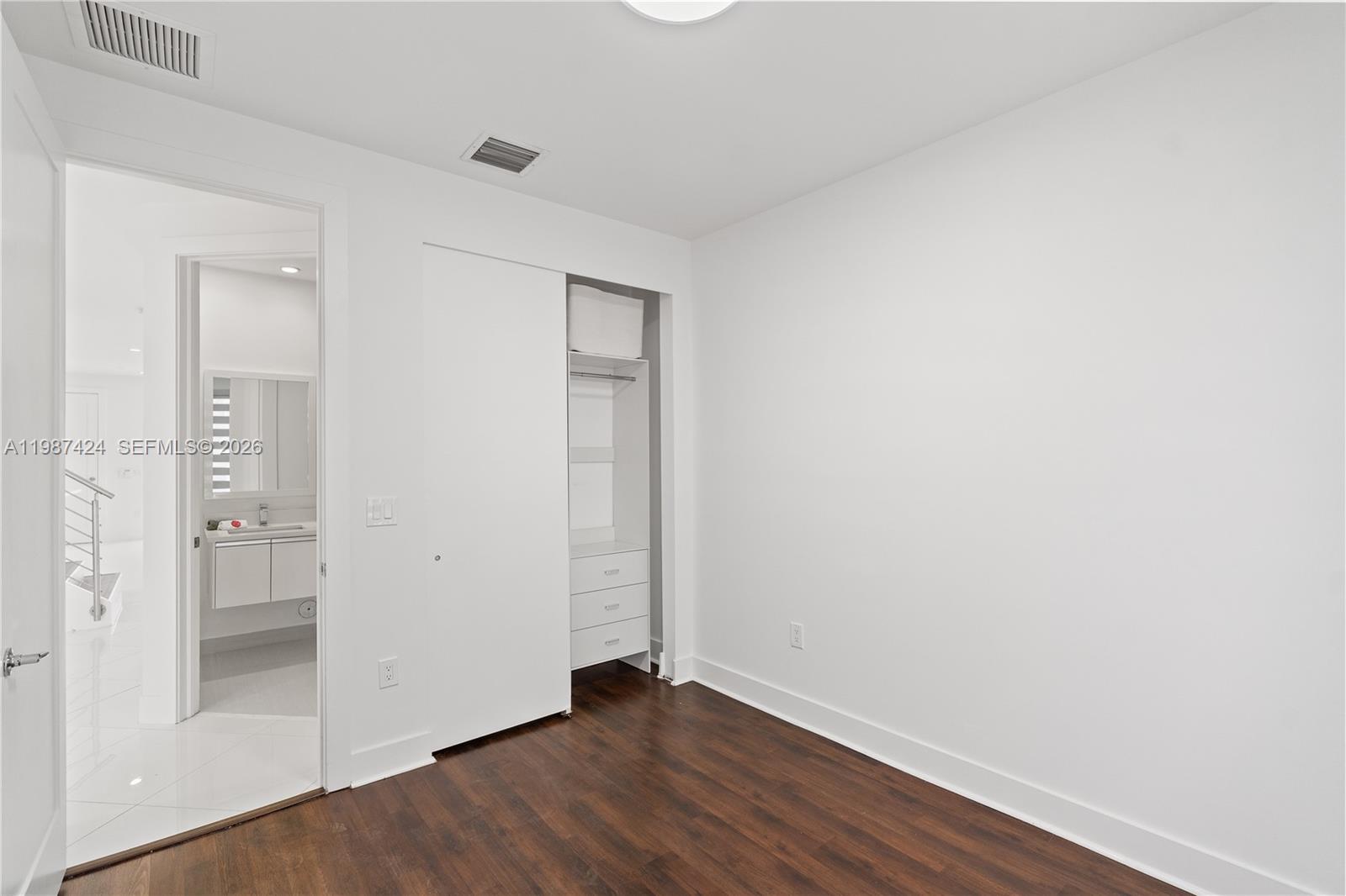 LANDMARK AT DORAL - Residential Lease