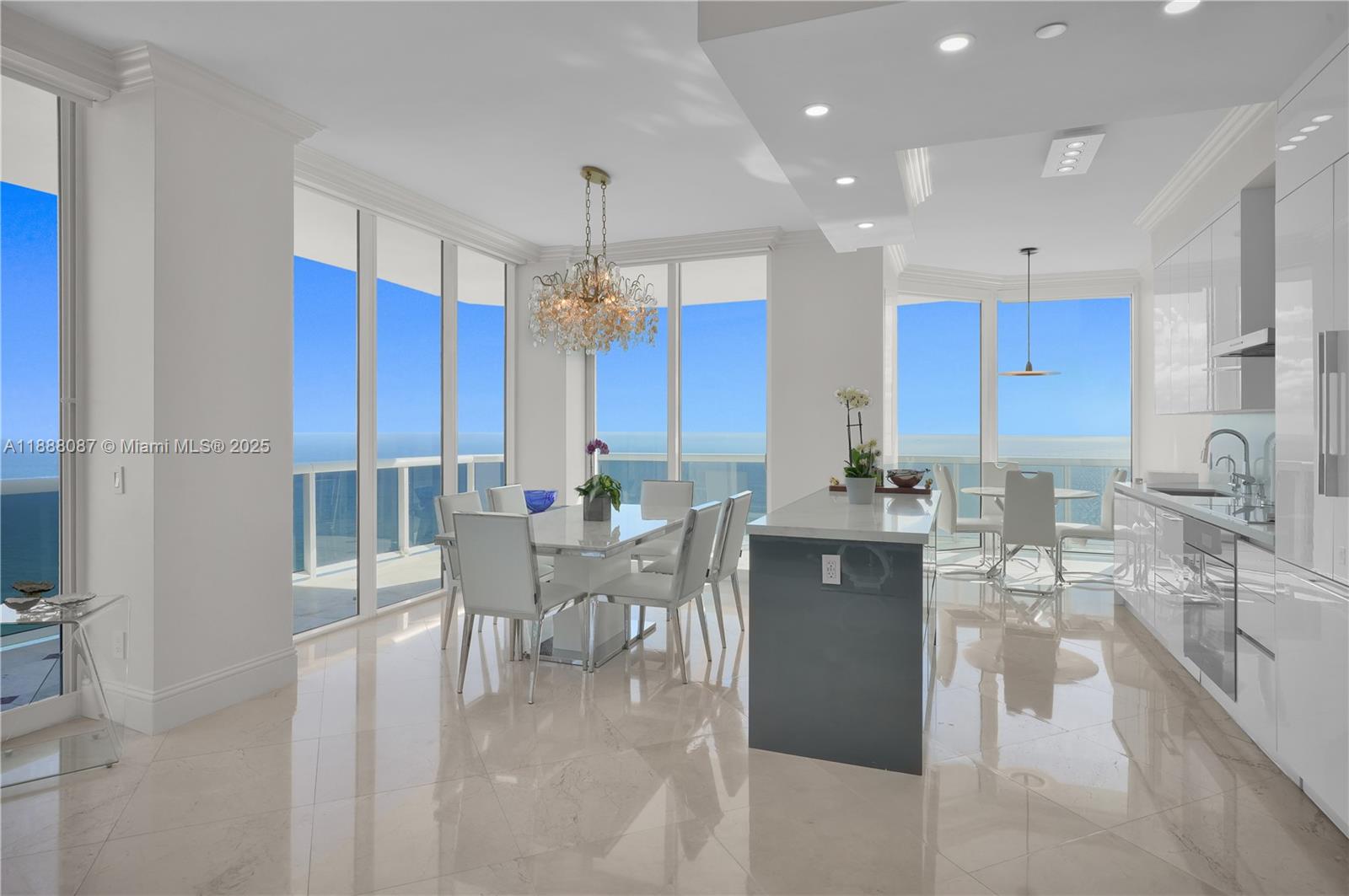 BLUE DIAMOND CONDO - Residential
