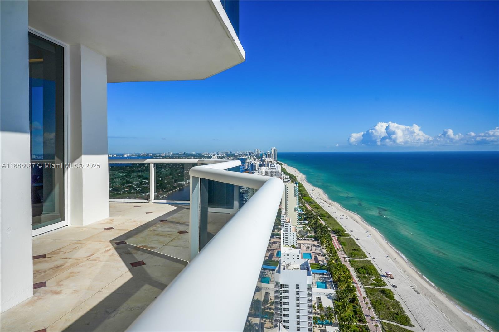 BLUE DIAMOND CONDO - Residential
