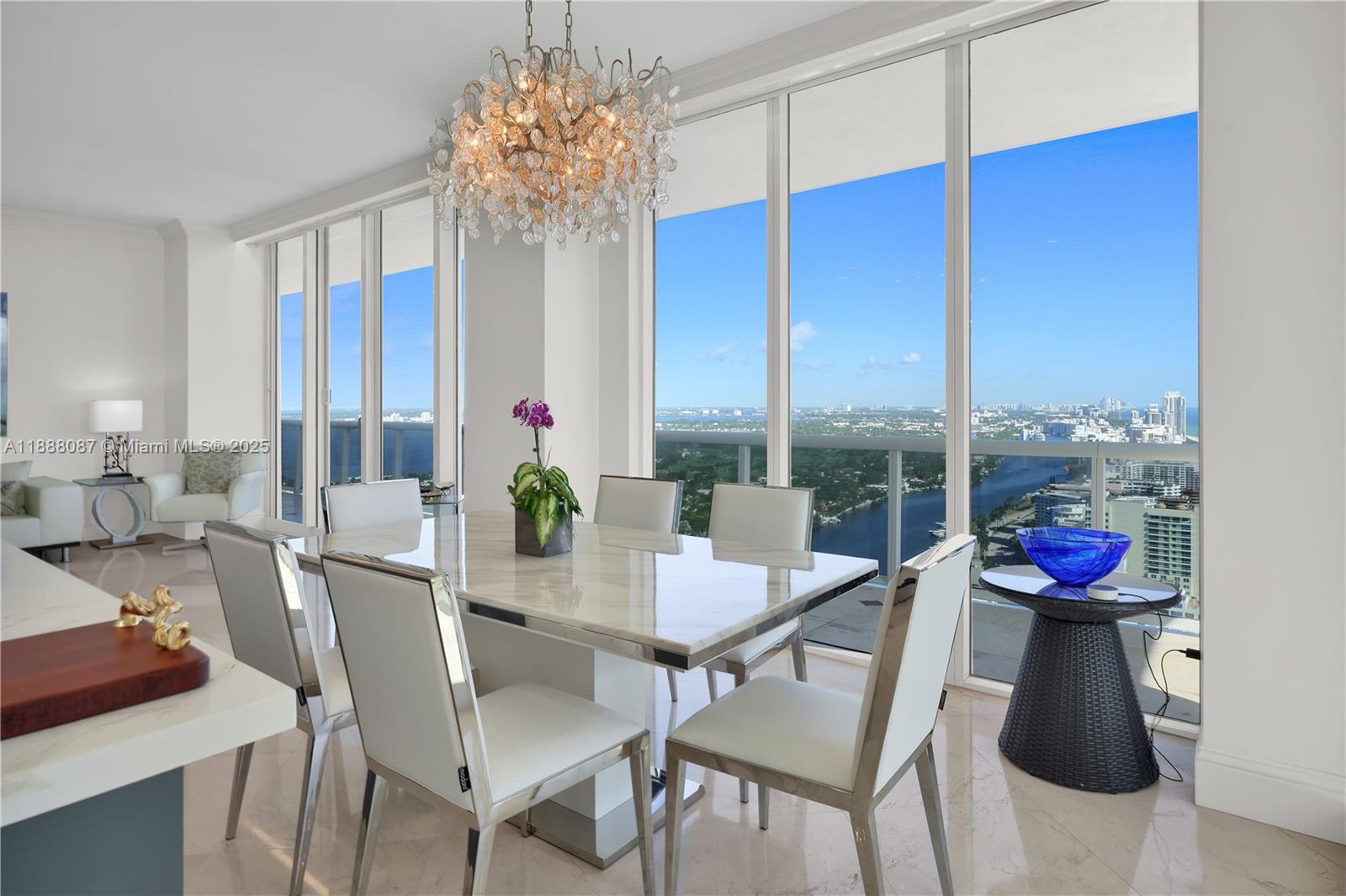 BLUE DIAMOND CONDO - Residential