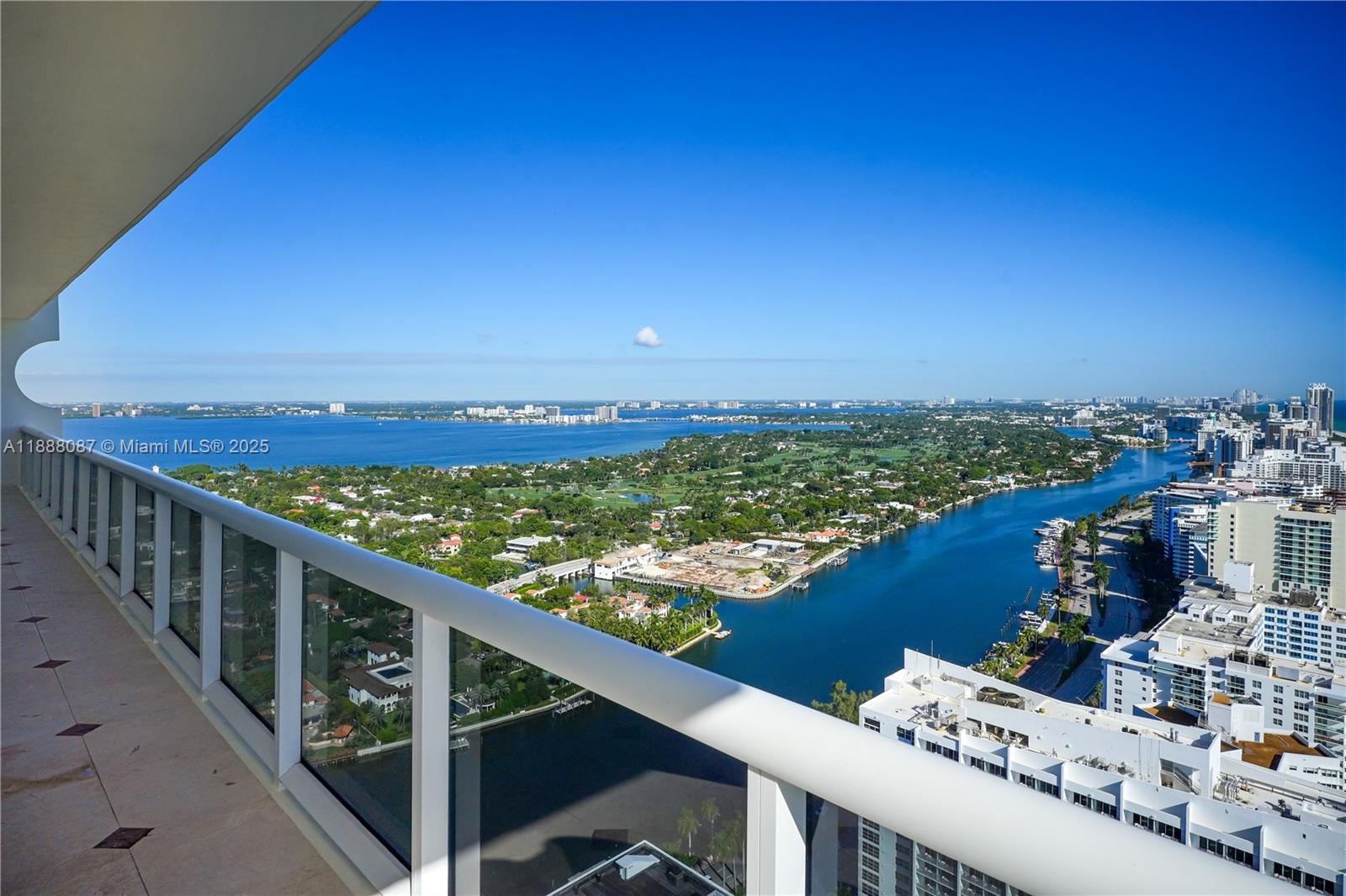 BLUE DIAMOND CONDO - Residential