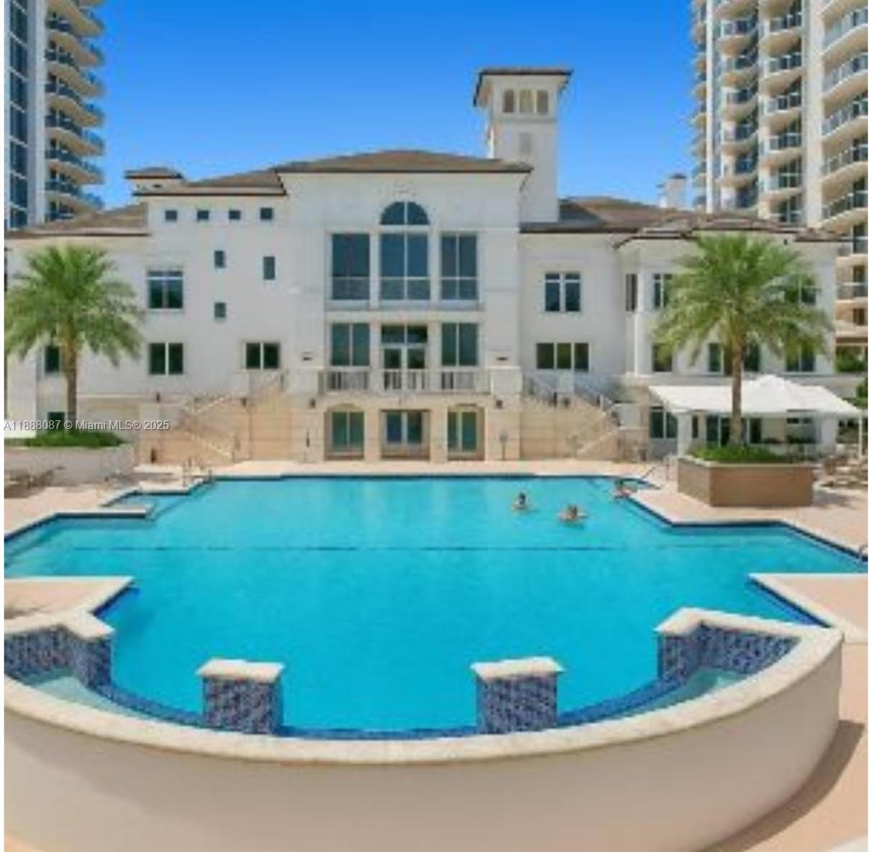 BLUE DIAMOND CONDO - Residential