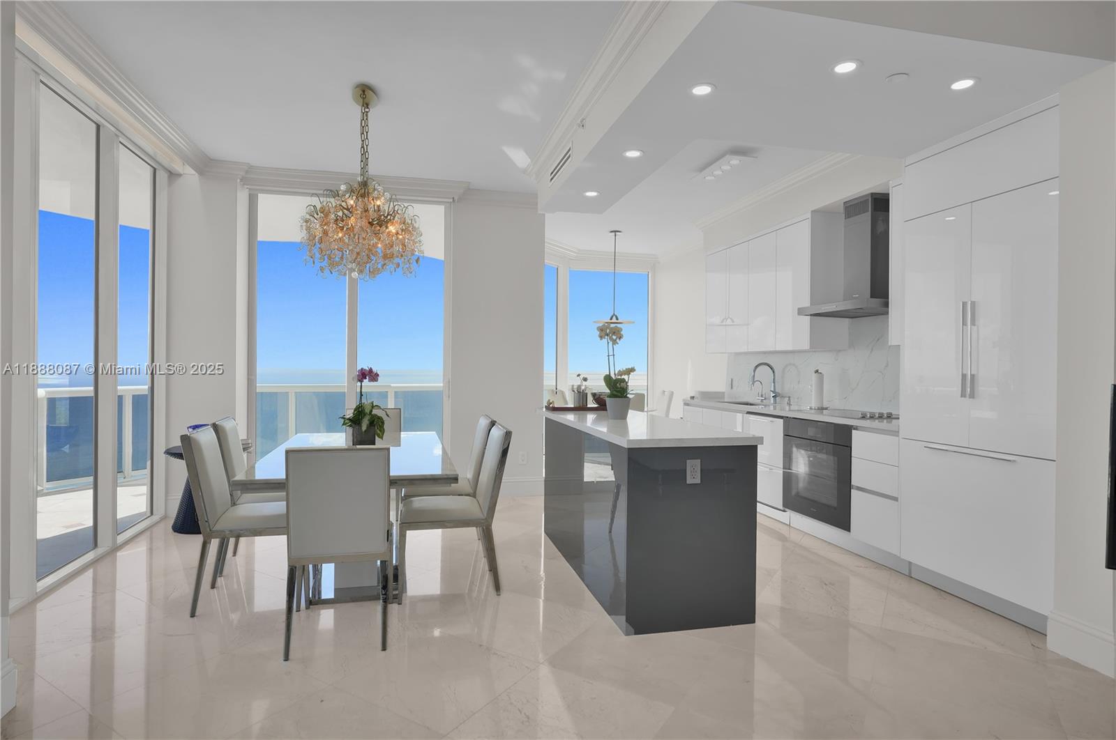 BLUE DIAMOND CONDO - Residential