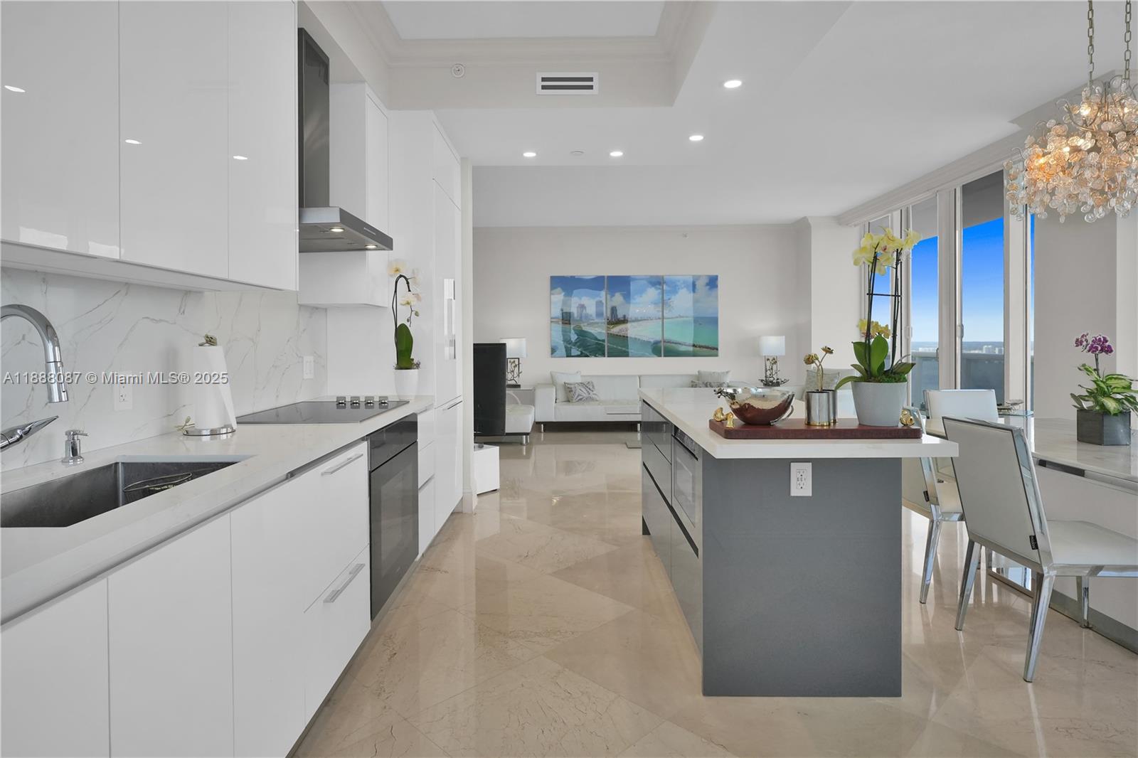 BLUE DIAMOND CONDO - Residential