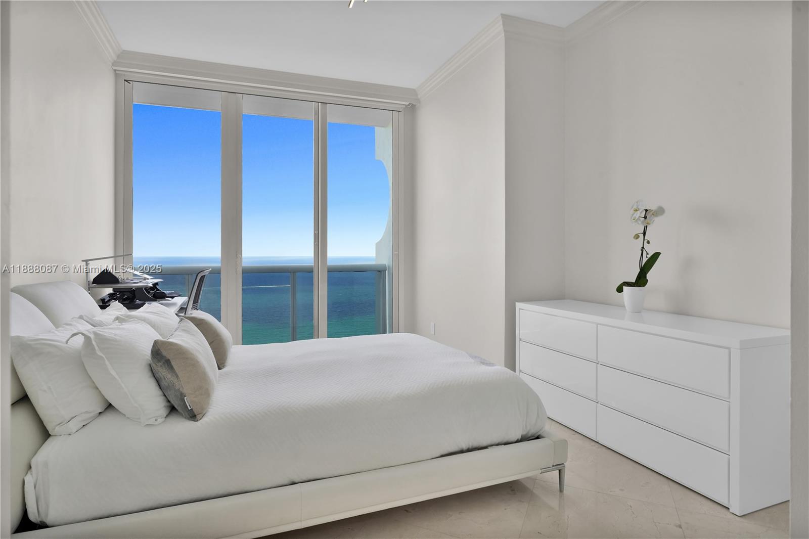 BLUE DIAMOND CONDO - Residential