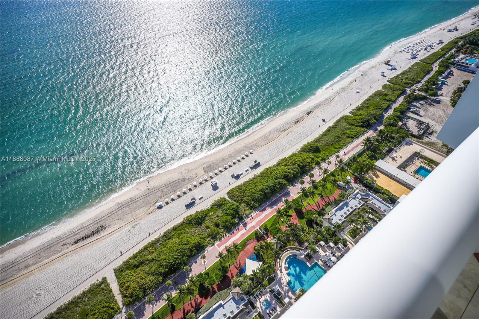 BLUE DIAMOND CONDO - Residential