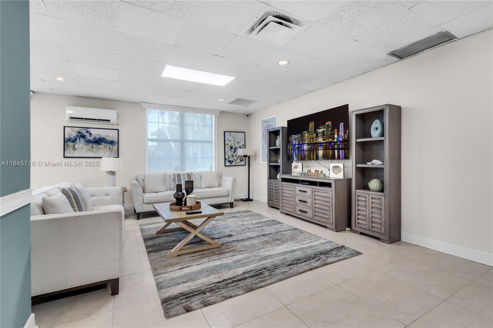 PATRICIAN CONDO - Residential Lease