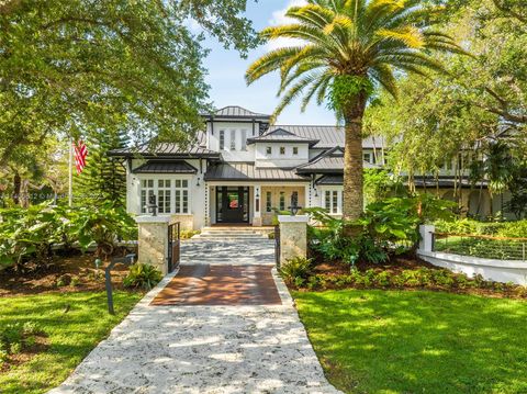 A home in Pinecrest