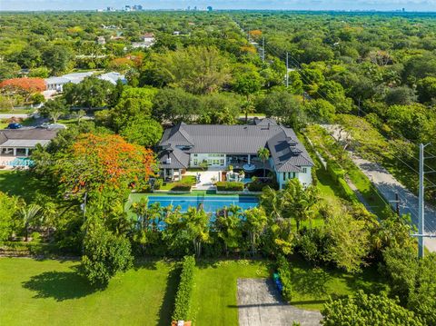 A home in Pinecrest