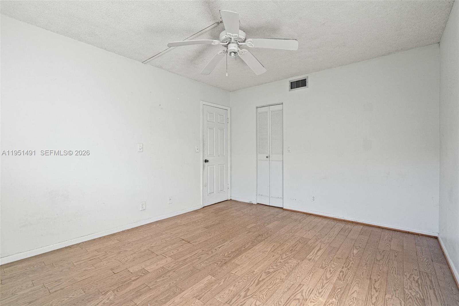 MEADOWBROOK LAKES CONDO - Residential