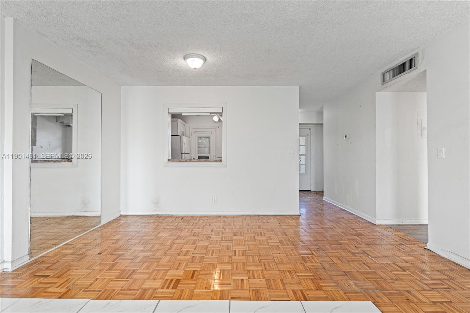 MEADOWBROOK LAKES CONDO - Residential