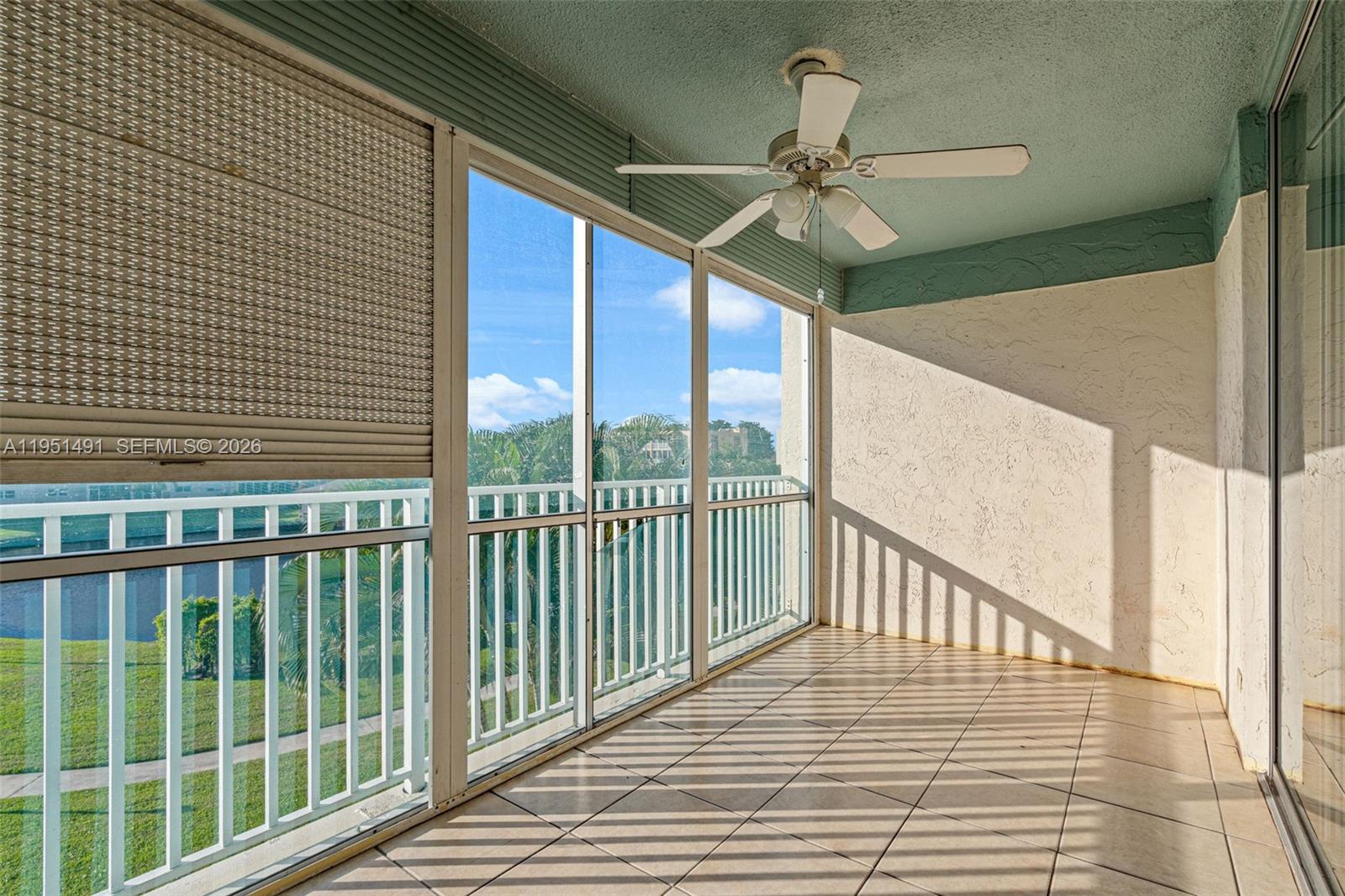 MEADOWBROOK LAKES CONDO - Residential